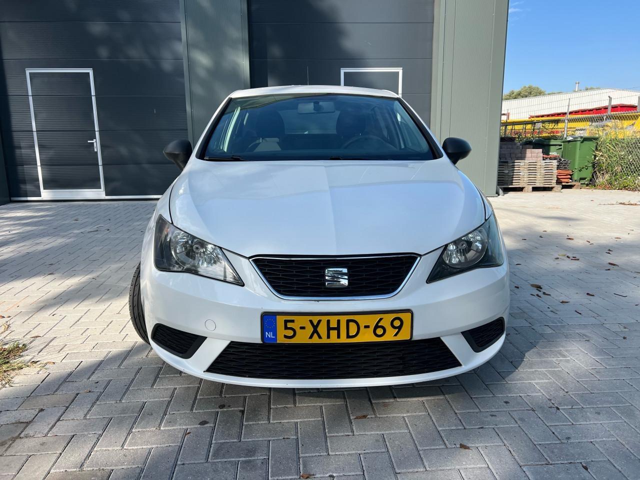 Seat Ibiza SC 1.2TSI Style Airco/Cruise/ Jaar apk