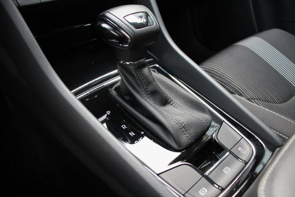 Skoda Karoq 1.5 tsi act sportline business - stoel verw - carplay - virtual