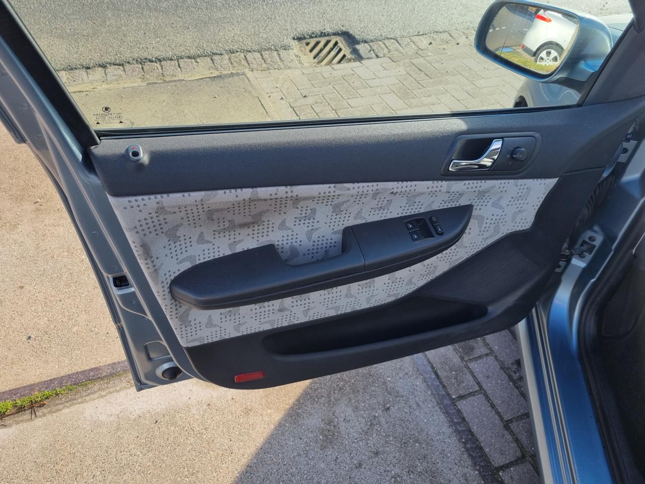 Skoda Fabia 1.4-16V Comfort | Automaat | Cruise control!