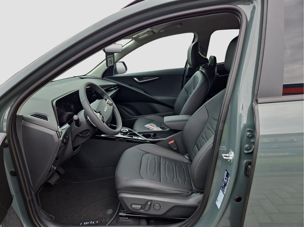 Kia Niro Ev air 64.8 kwh | nieuwe auto | snel rijden! | parkeercamera | nav