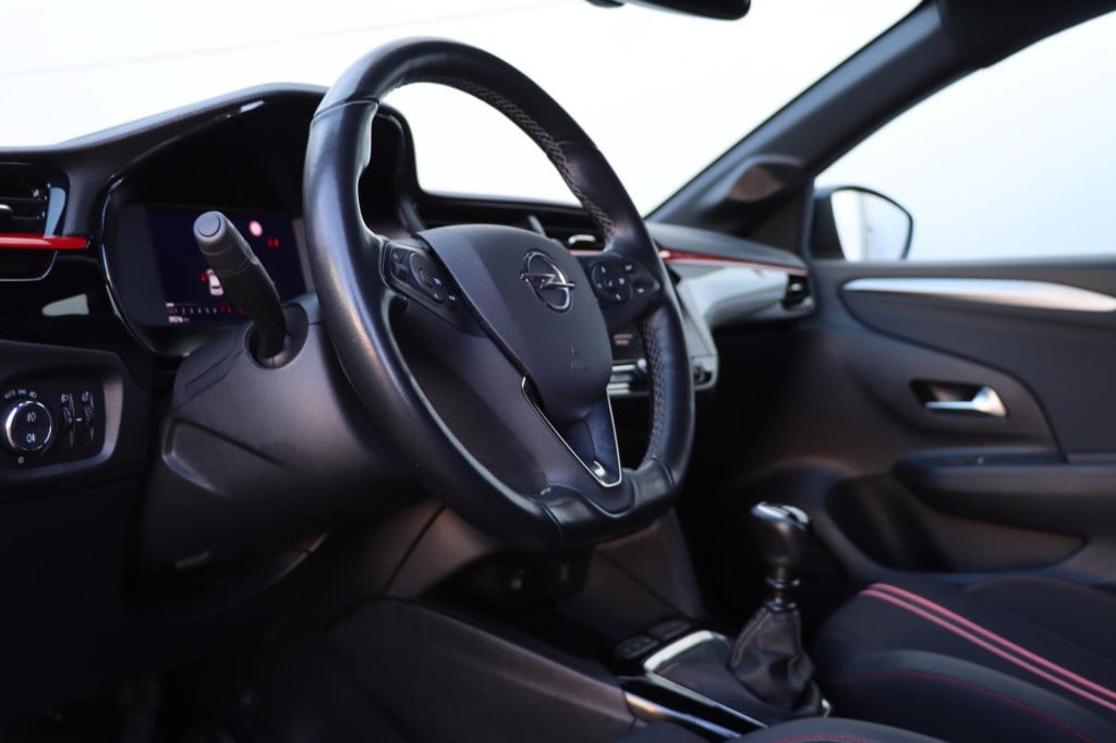 Opel Corsa 1.2 gs line l 1e eigenaar