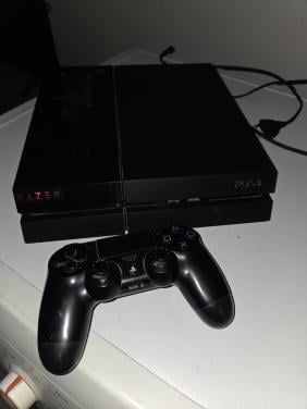 PS4 incl controller