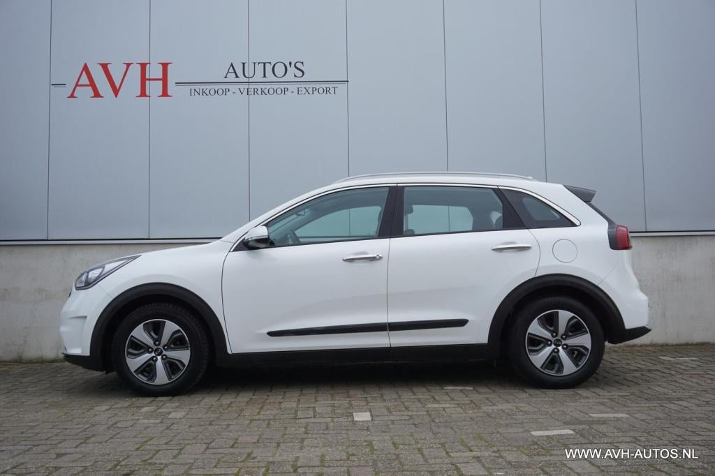 Kia Niro 1.6 gdi hybrid first edition