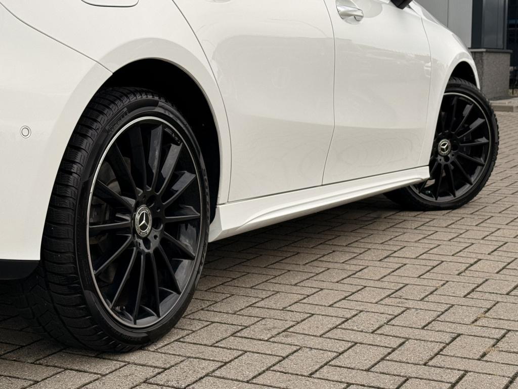 Mercedes-Benz A-Klasse 250 e amg line | nightpakket | pano | leder | el. st