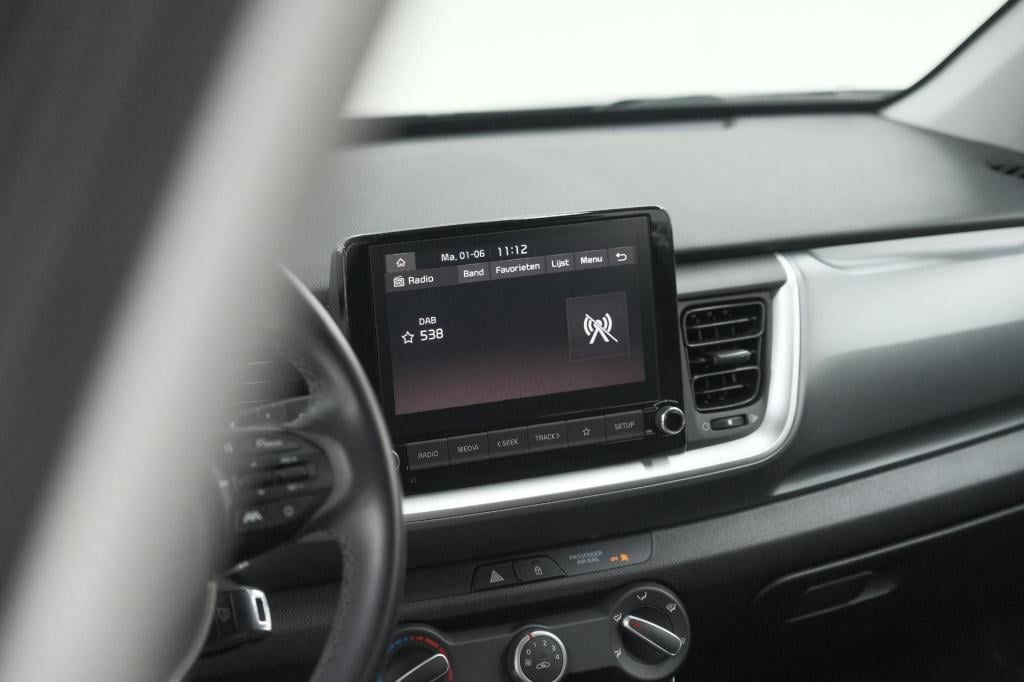 Kia Stonic 1.0 t-gdi mhev dynamicline | camera | apple carplay | parkeersen