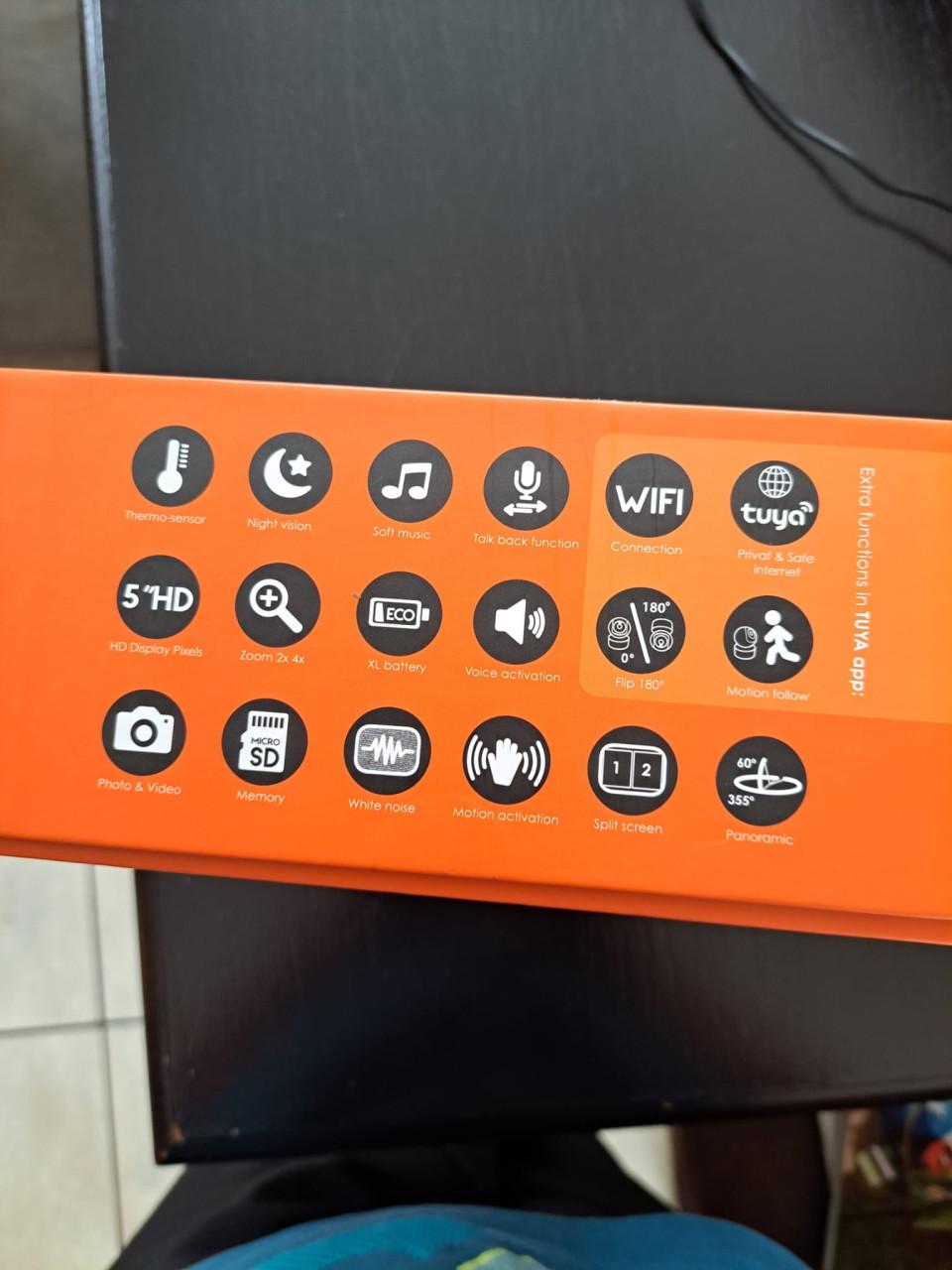 Qute Beeldbabyfoon Q-Connection Smart WIFI 2-IN-1 5HD - Zwart