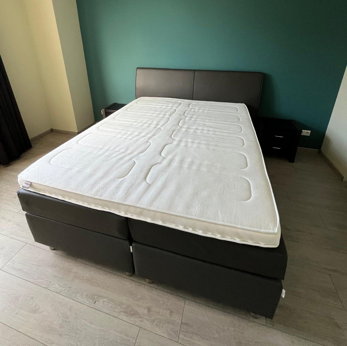 Gereserveerd --- Boxpspring - Gebruikt, in prima conditie