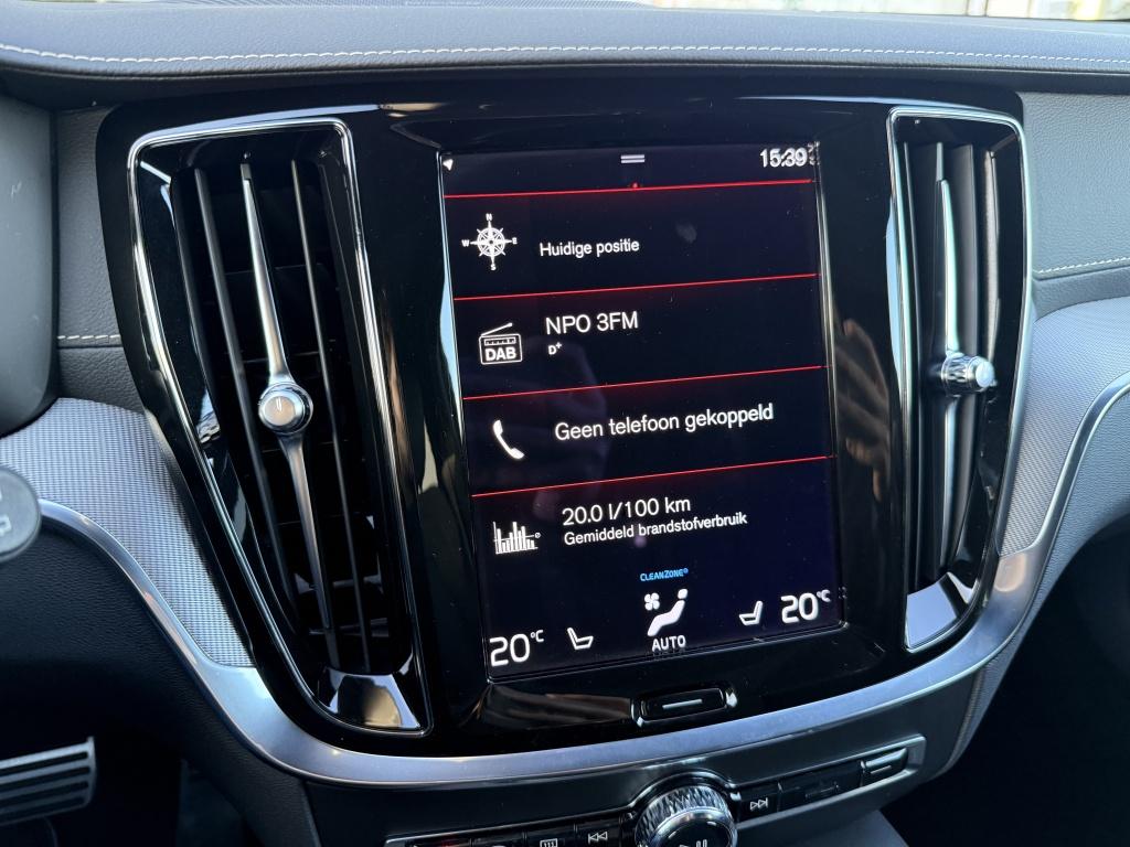 Volvo V60 t6 340pk recharge r-design| panodak| adap.cruise| trekhaak| 360c