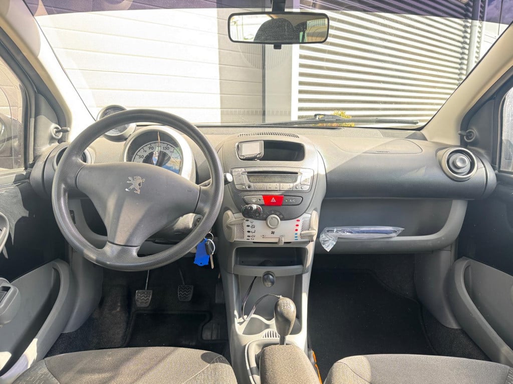 Peugeot 107 1.0-12v millesim 200/nap/apk/airco/lichtmetaal