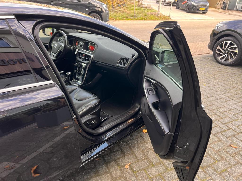 Volvo V40 2.0 d4 r-design business