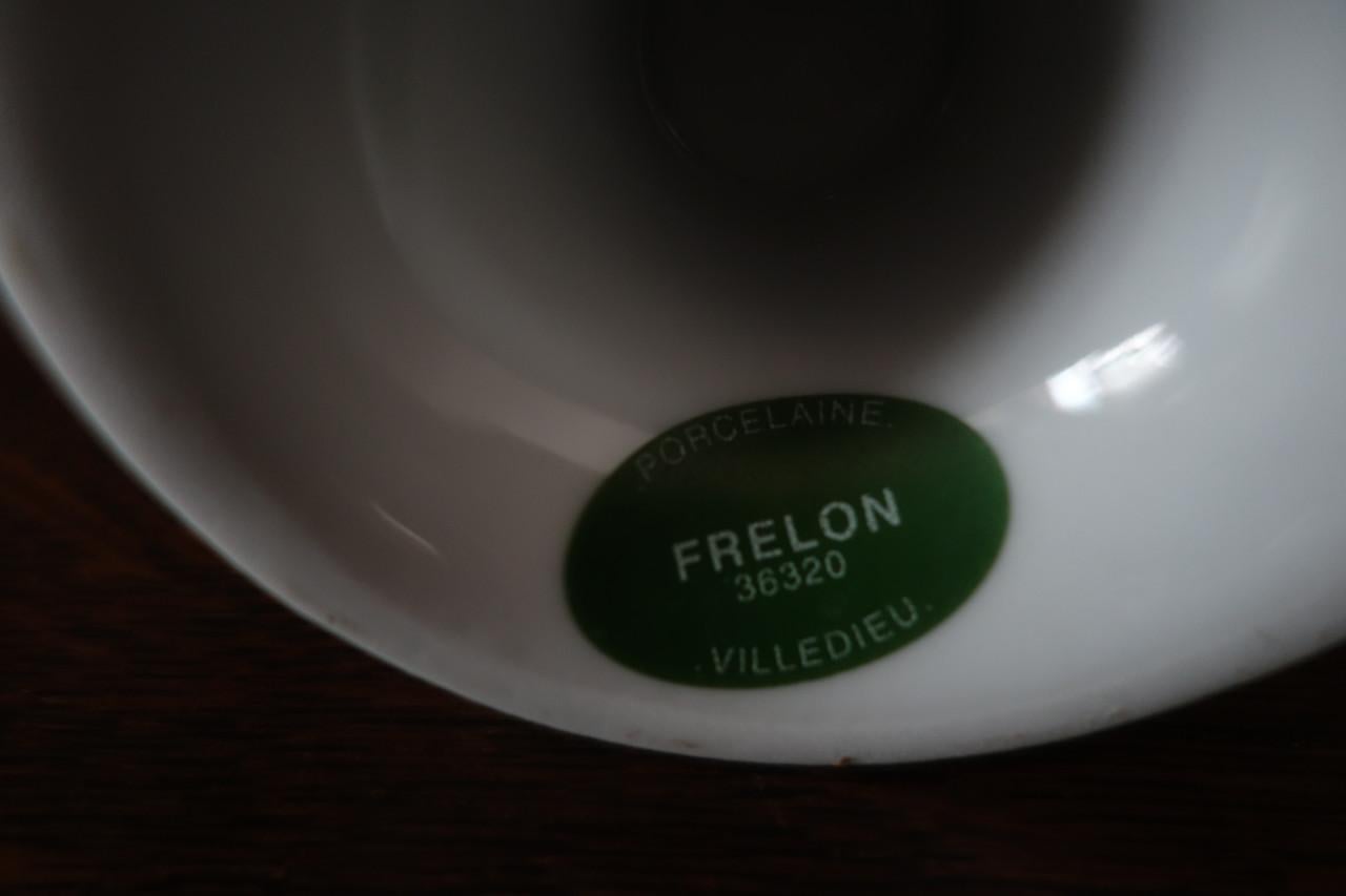 4 drinkbekers porcelaine FRELON 36320 Villedieu met vogeldecoratie