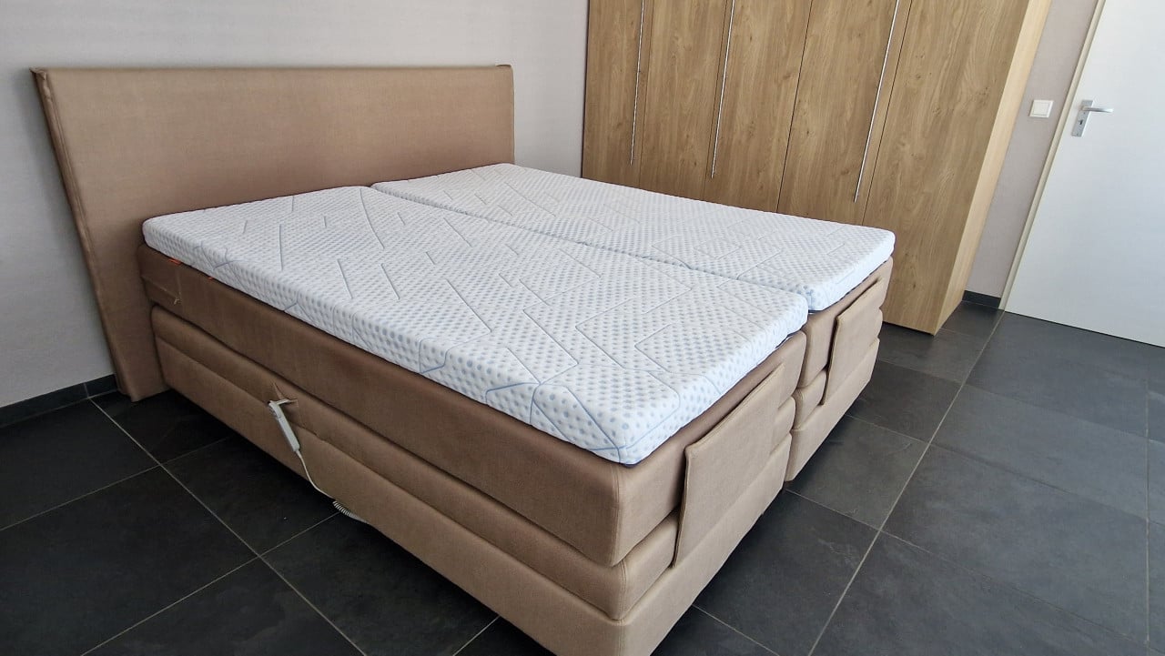Boxspring 180x200 | Elektrisch verstelbaar | Incl. 2 Emma toppers (nieuw)