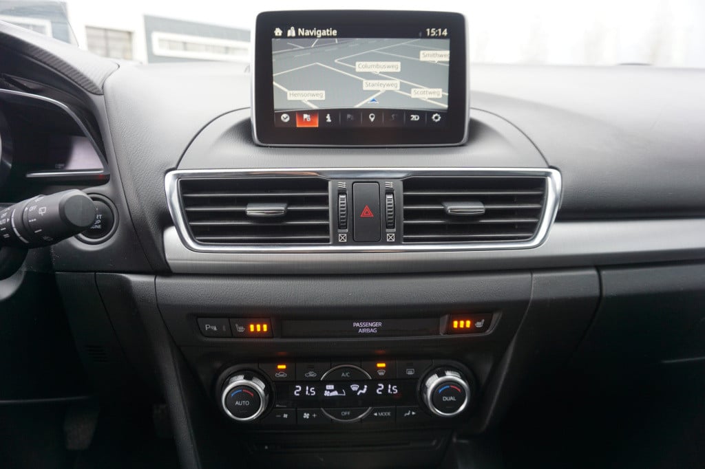 Mazda 3 2.0 gt-m climate / navi / cruise / stoelverw. / leder / trekhaak / 