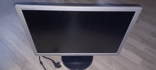 LG  22'' Widescreen Monitor