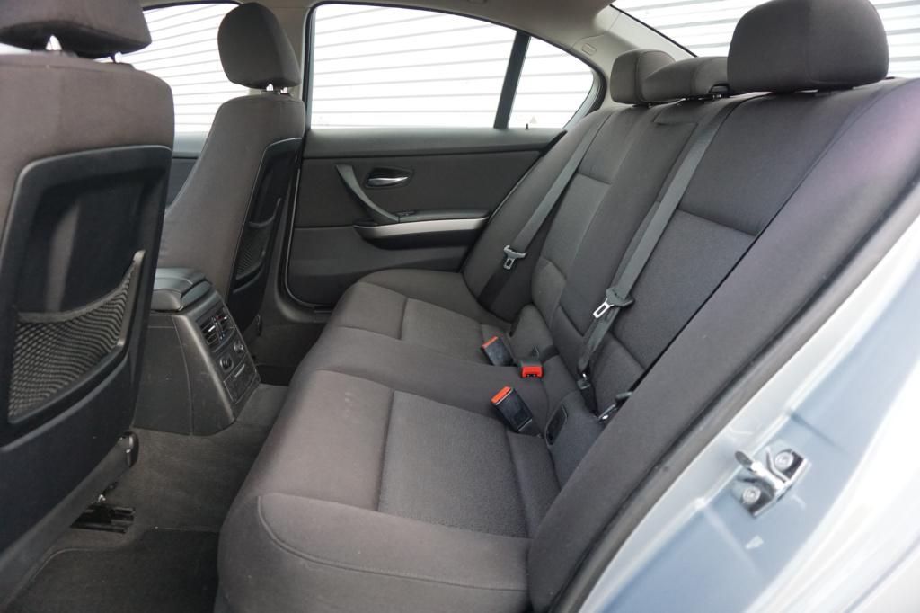 BMW 3-serie 320i executive airco / cruise / parkeers. / elektr. ramen / lm 