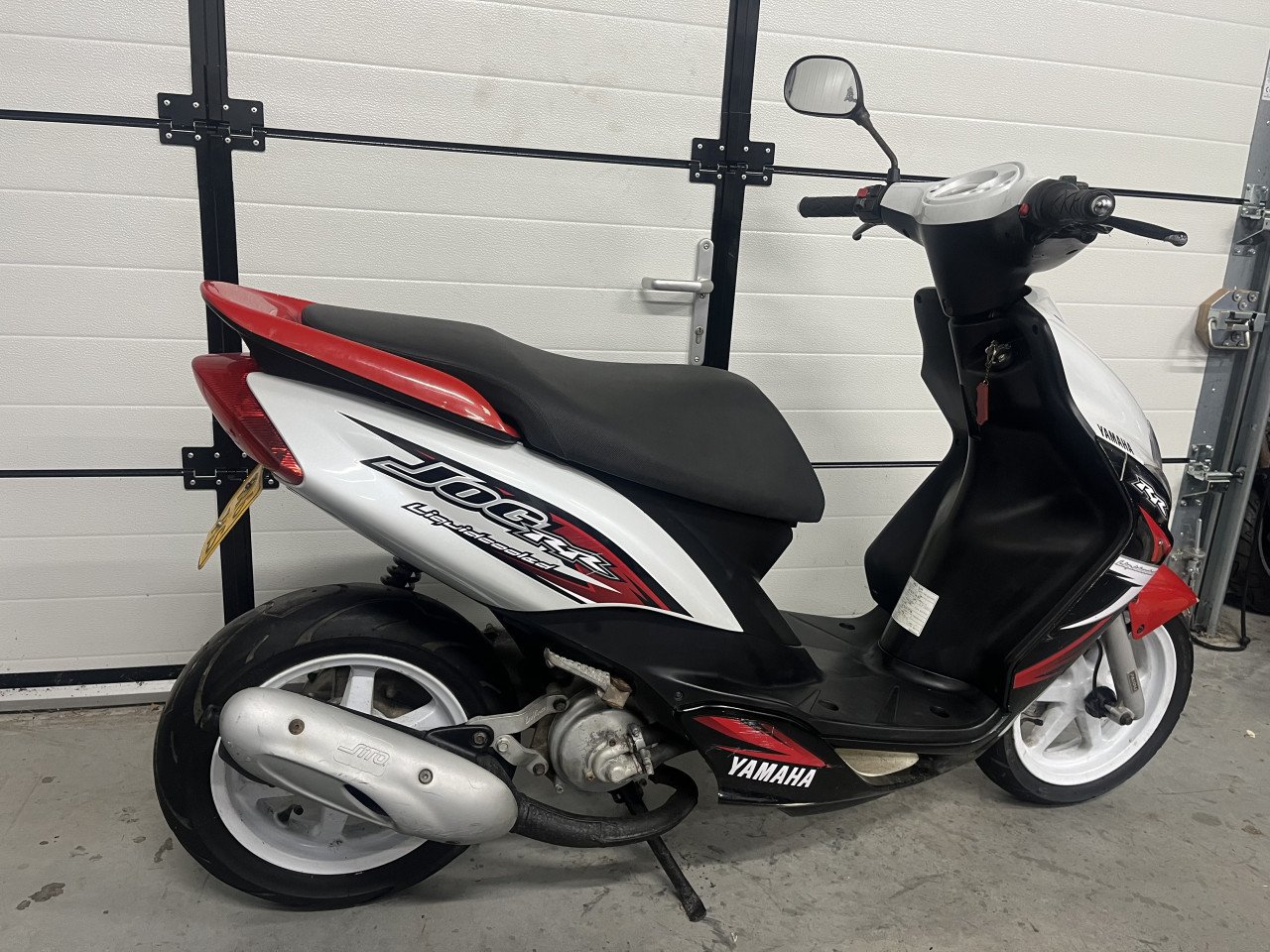 Yamaha Jog RR brom scooter watergekoeld