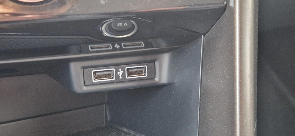 Volkswagen T-roc 1.0 tsi style | carplay | camera | elektr. achterklep | na