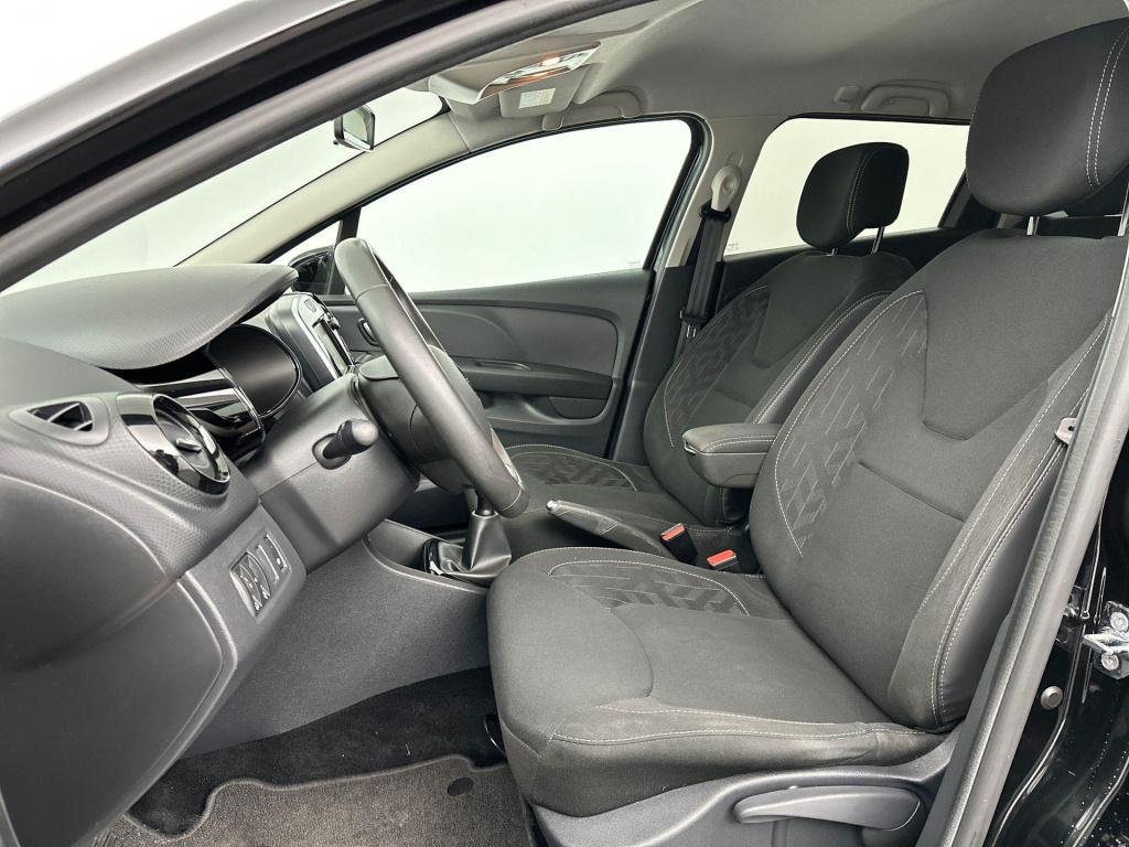 Renault Clio estate 0.9 tce limited