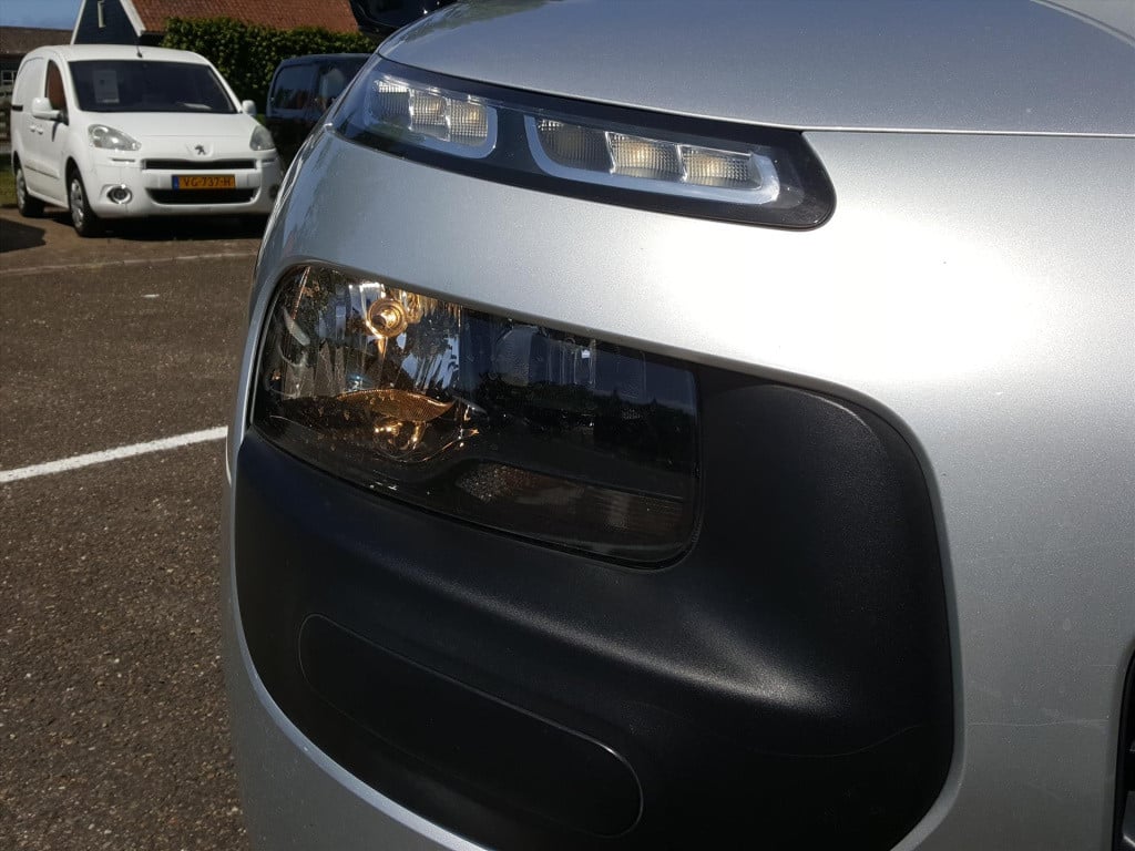 Citroen C4 Cactus vti 82pk airdream shine etg5 automaat navigatie | trekhaa