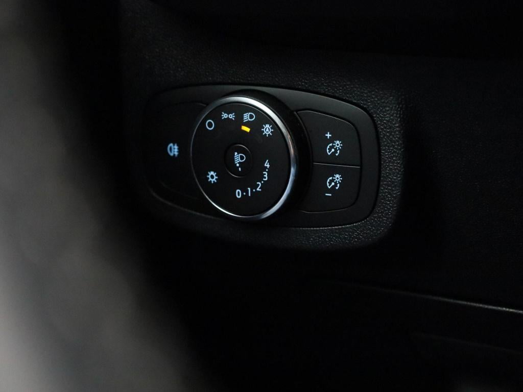 Ford Fiesta 1.0 ecoboost hybrid titanium aut. | apple carplay | airco | cru