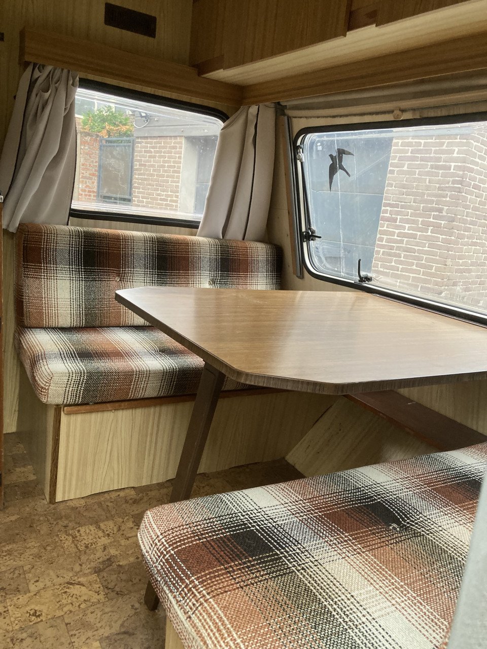 Caravan Chateau met voortent en eigen kenteken!!