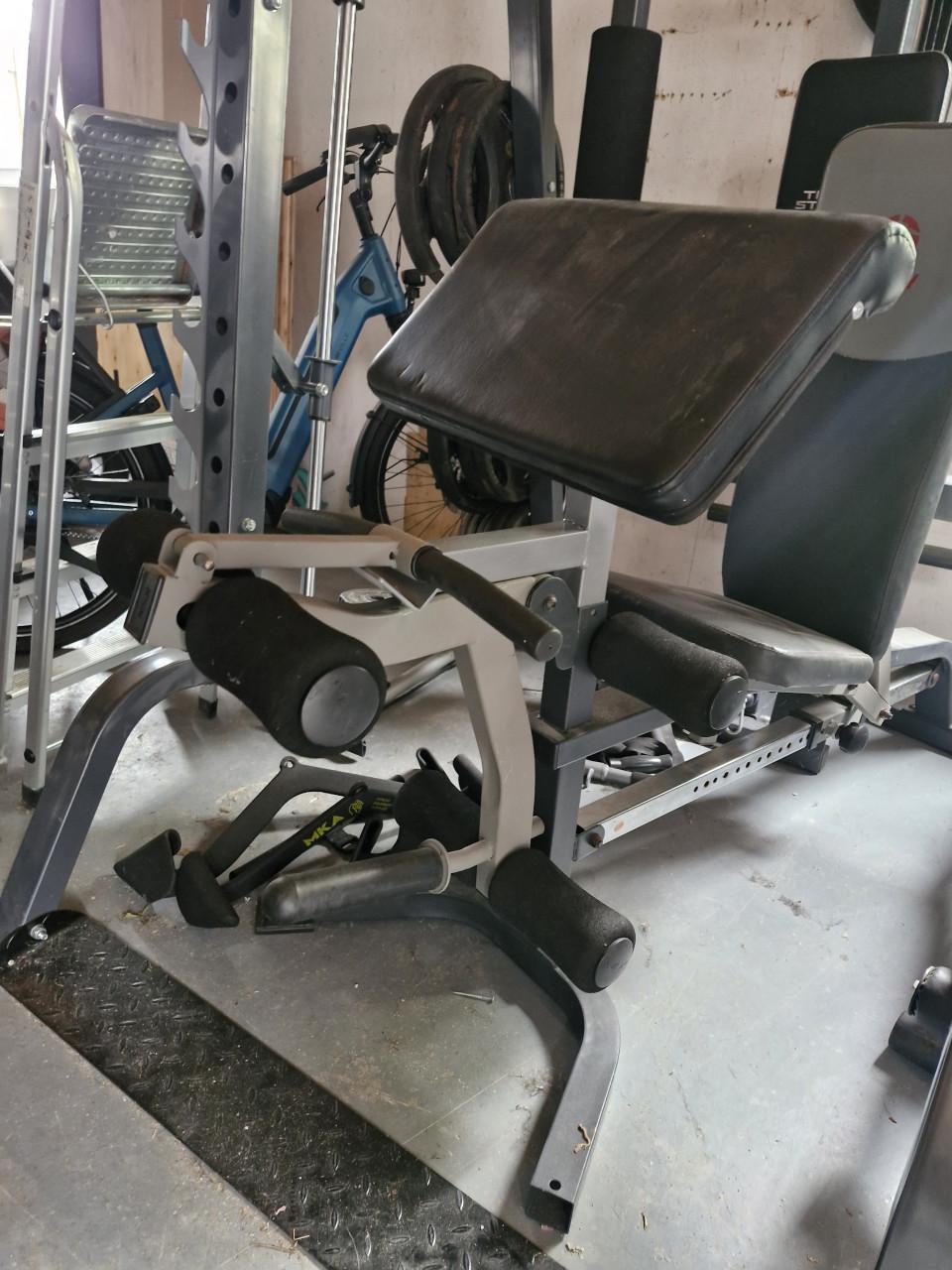 Titanium strenght smithmachine