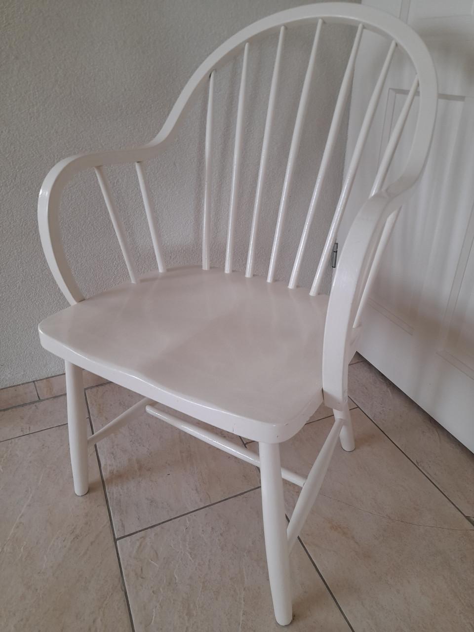 Leuke houten stoel (in goede staat)