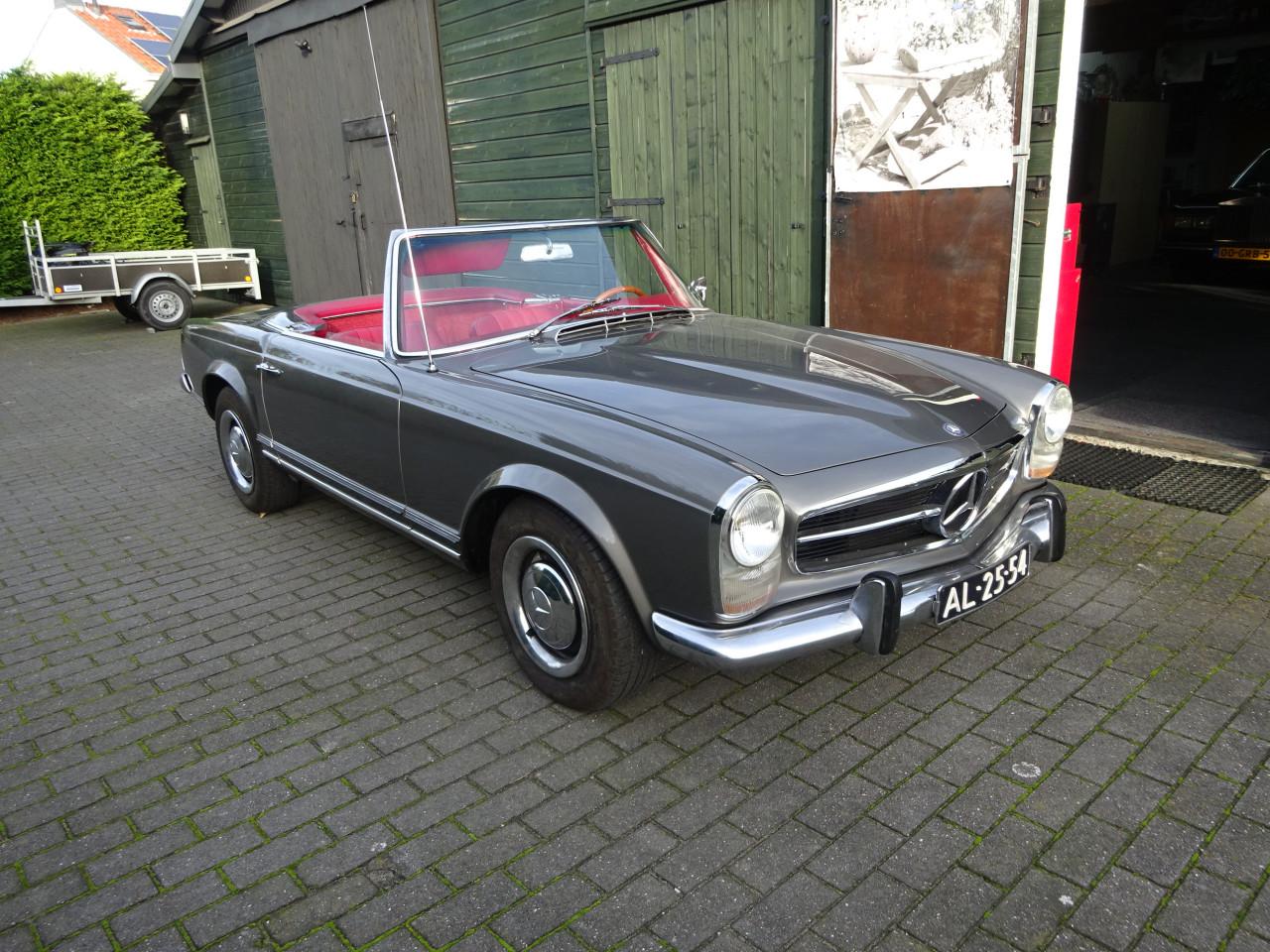 Mercedes 230 SL Pagode uit 1964