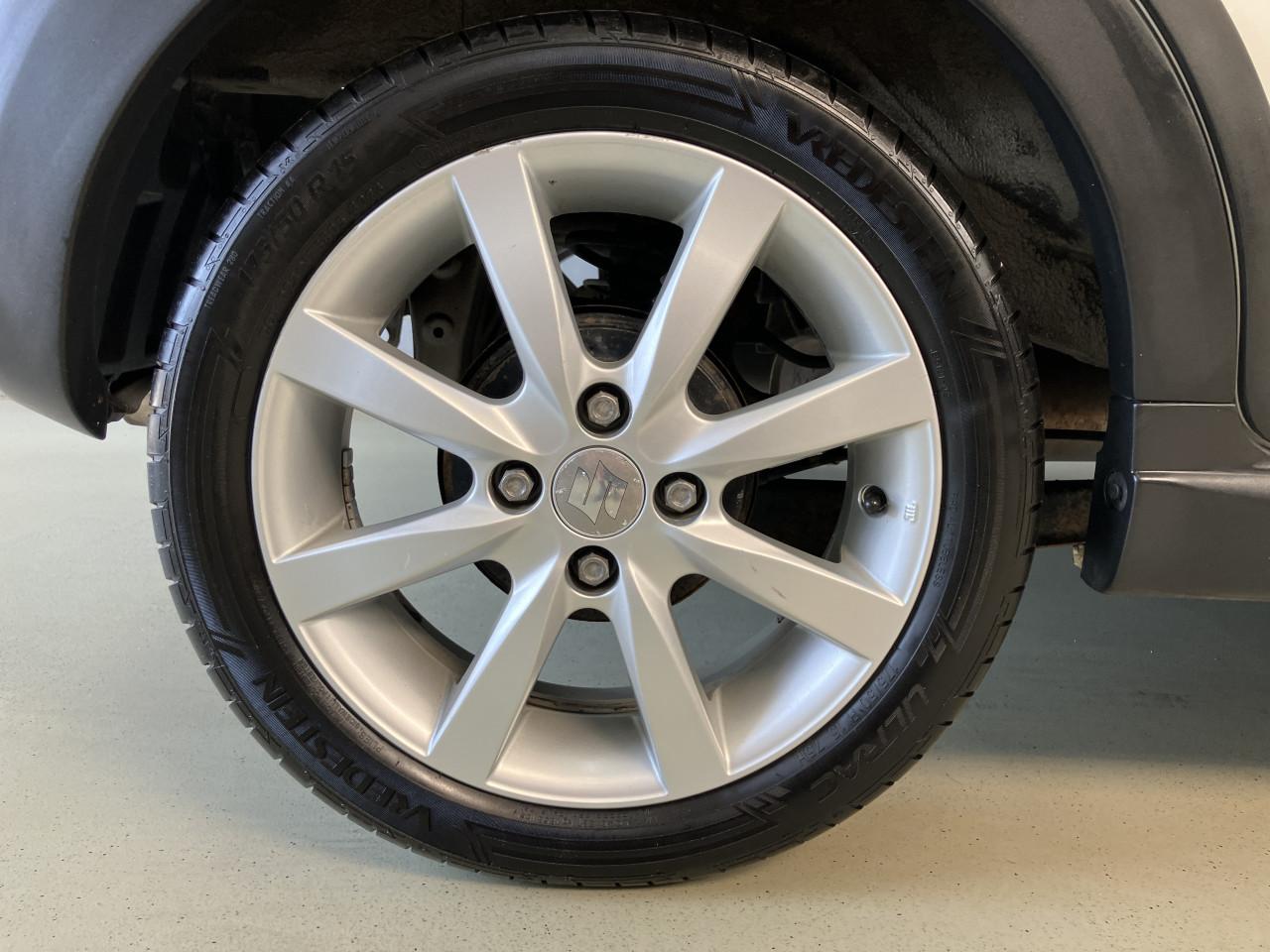 Sportieve Suzuki Alto Silver-line