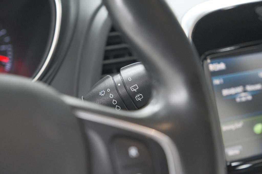 Renault Captur tce 150 edc intens | trekhaak | navigatie | parkeersensoren