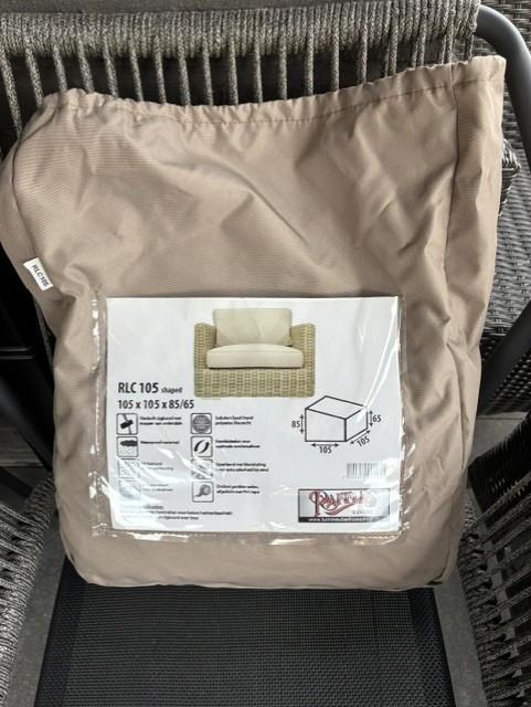 Wicker hoek lounge set met losse fauteuil en hocker