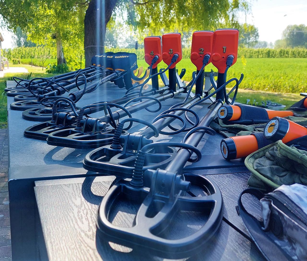 Metaaldetectie workshops op weilanden, akkers en boomgaarden