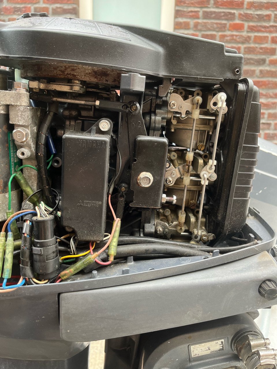 With 320 dromedille 30pk yamaha en trailer