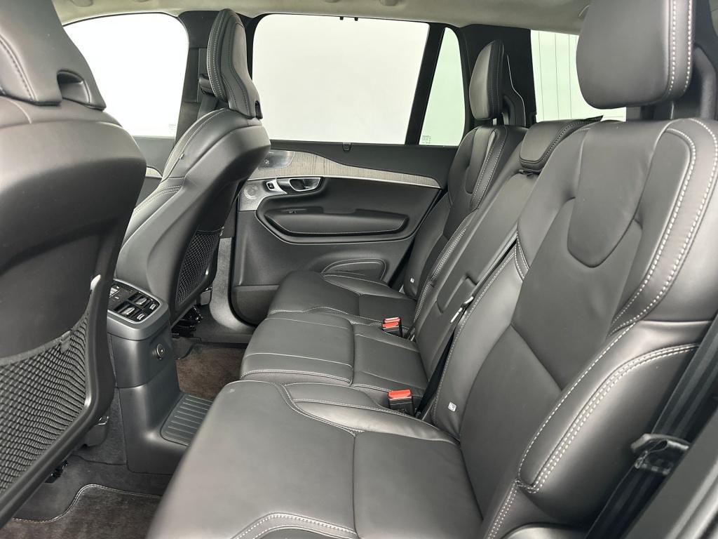 Volvo XC90 t8 455pk recharge ultra dark| full options!! b&w | luchtvering
