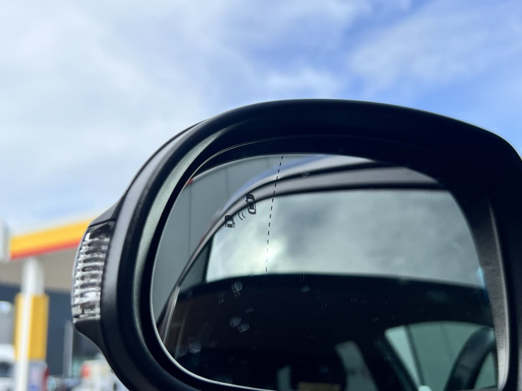 Hyundai Kona ev premium 64 kwh - 18 inch | head-up display | stoel- & stuur