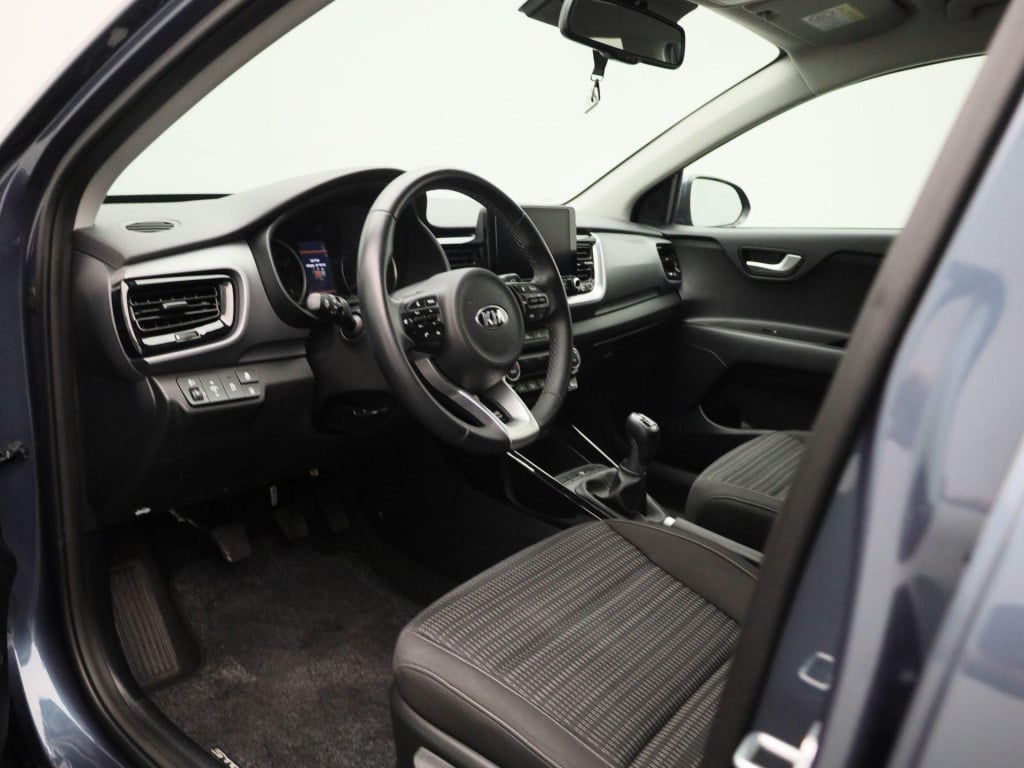 Kia Stonic 1.0 t-gdi mhev dynamicline | lmv | parkeer sensoren | cruise con