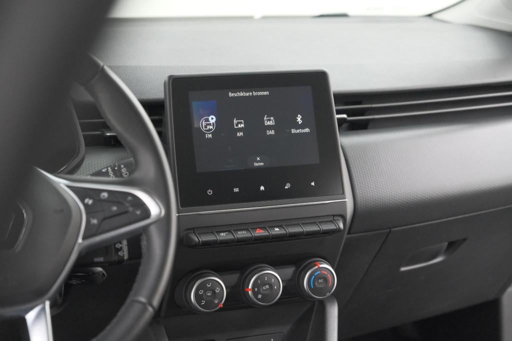 Renault Clio tce 90 equilibre | parkeersensoren | apple carplay | cruise co