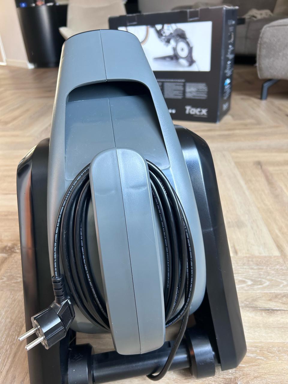 Complete indoor fietstraining set – Tacx Flux S + Wahoo KICKR HEADWIND