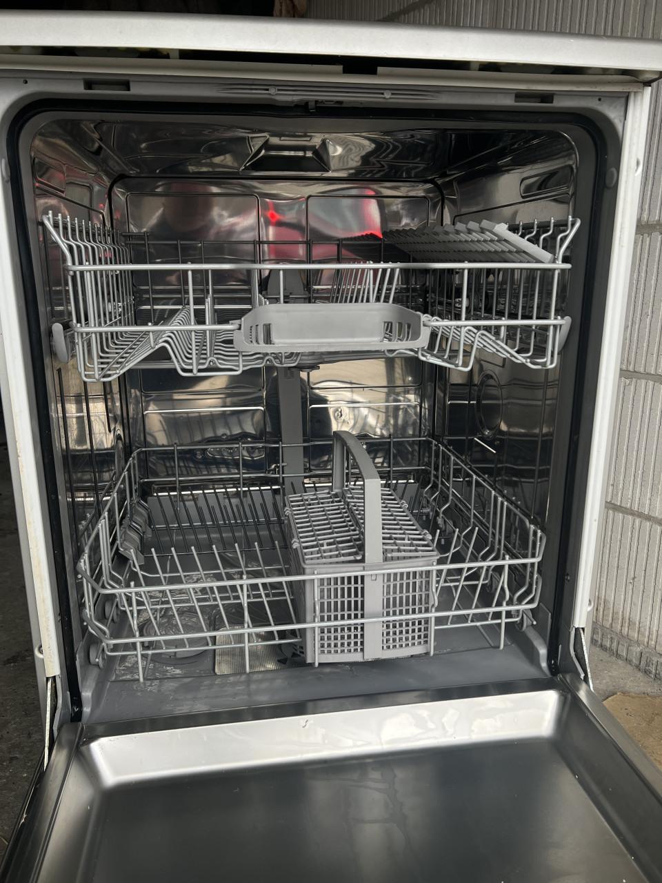 BOSCH vrijstaand RVS vaatwasser 85x60 cm Als nieuw klasse A+