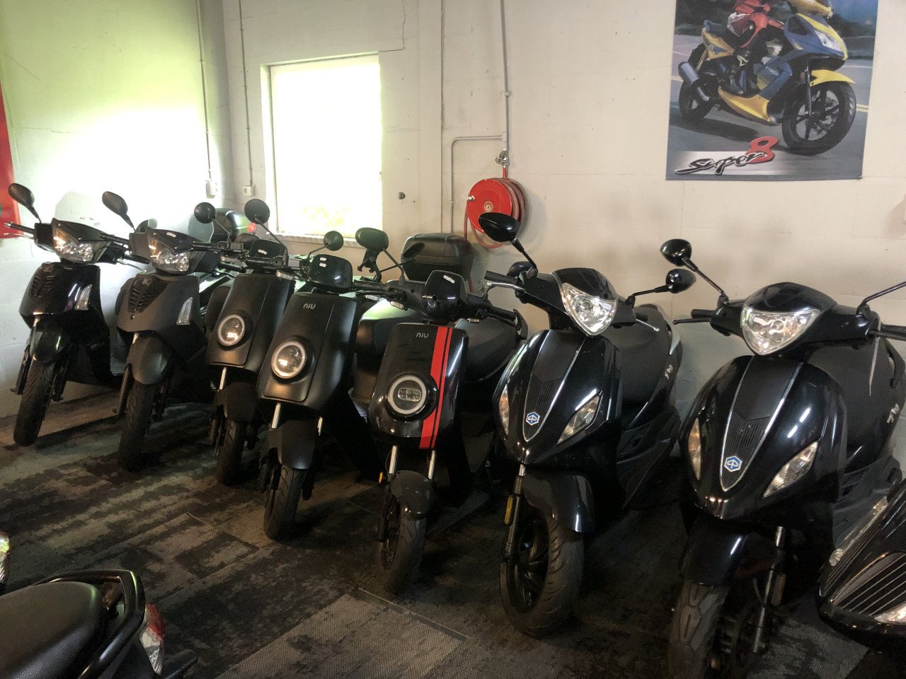 GROOTAANBOD 120X PIAGGIO ZIP VESPA SPRINT AEROX PEUGEOT SPEEDFIGHT KISBEE