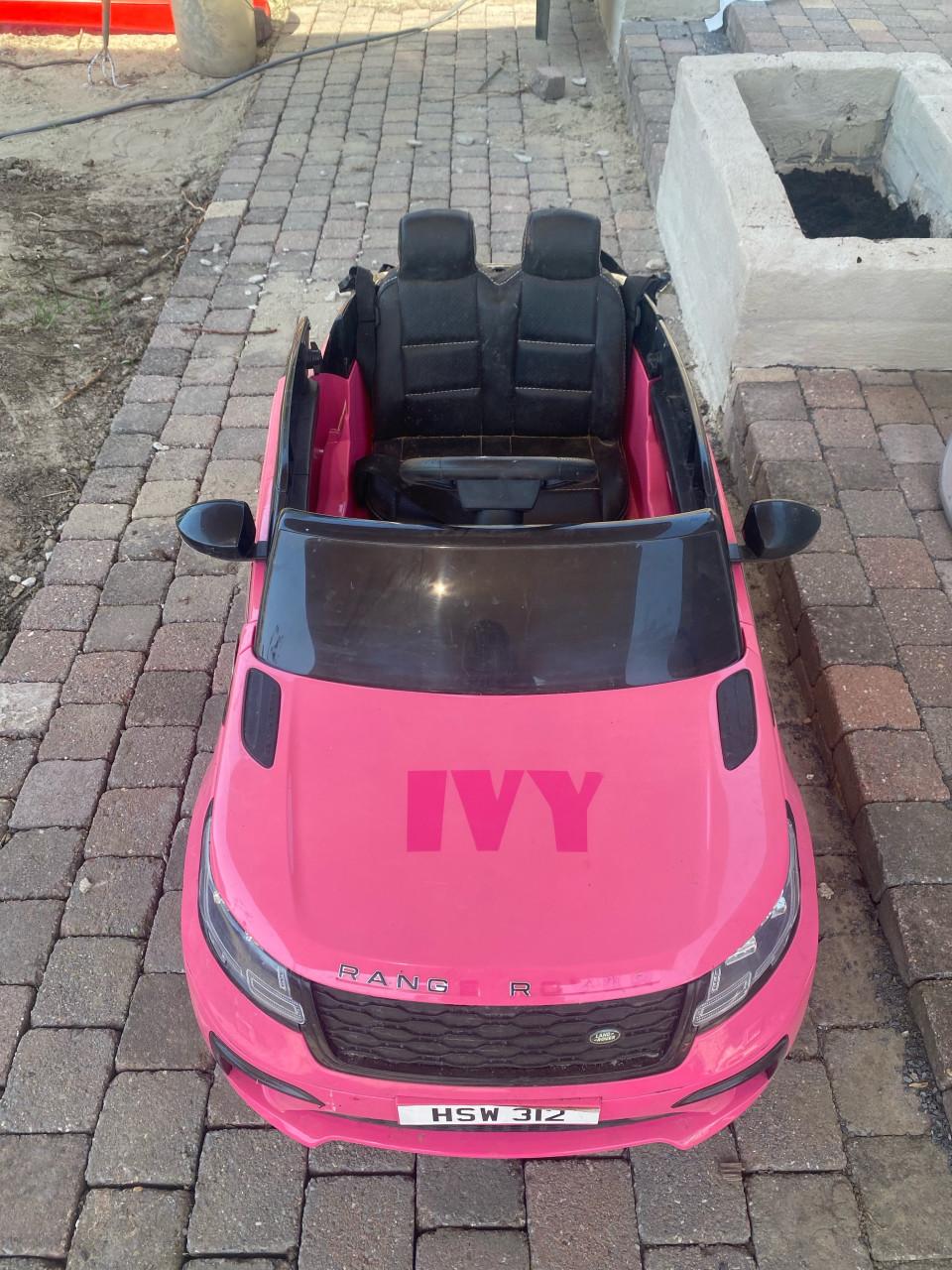 Roze elektrische auto kind speelgoed