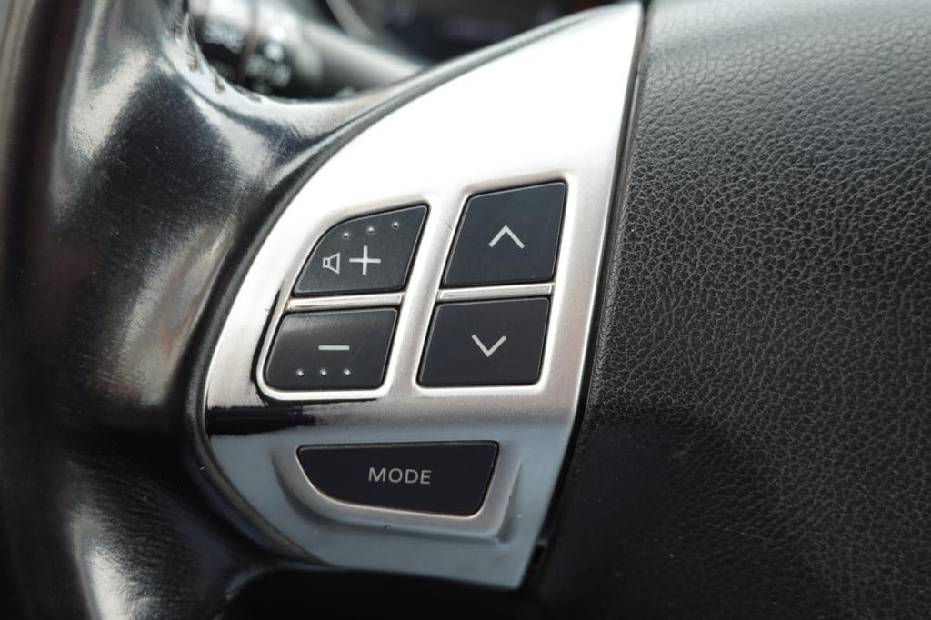 Mitsubishi Outlander 2.0 intro edition