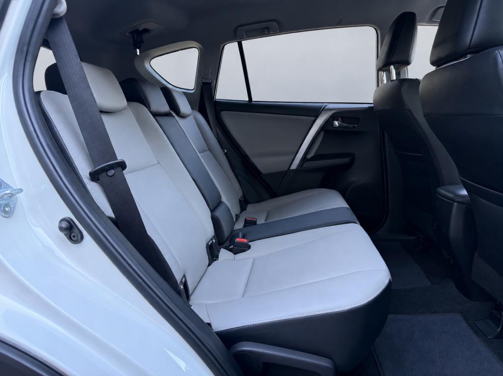 Toyota Rav4 2.0 vvt-i awd executive