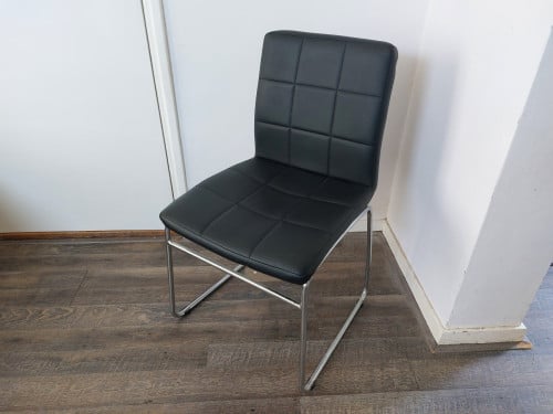 4 eetkamerstoelen zwart kunstleer