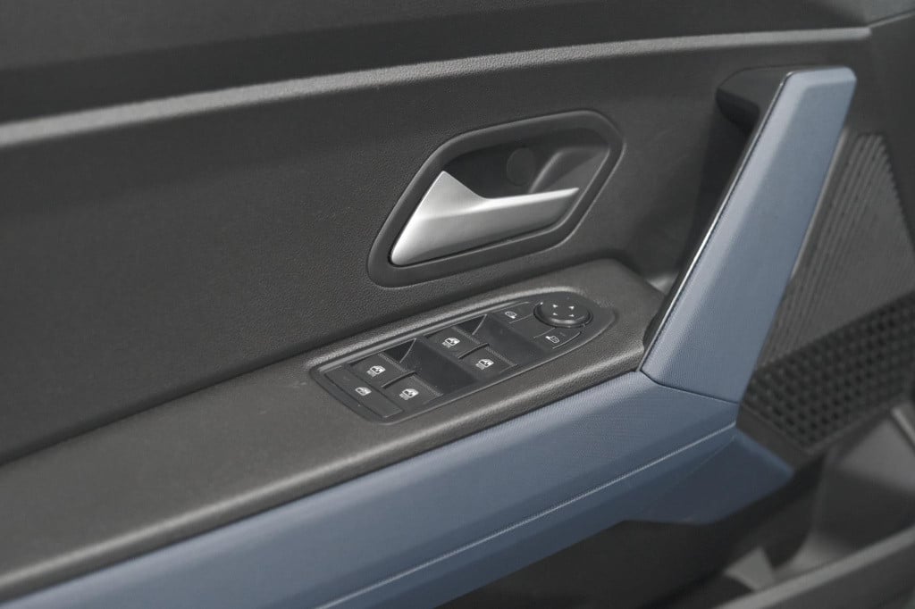 Dacia Duster mild hybrid 130 expression | camera | stoelverwarming | apple 