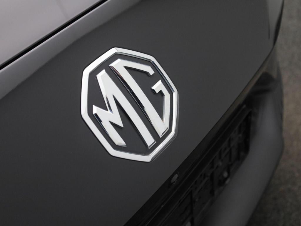 MG Mg4 64 kwh luxury
