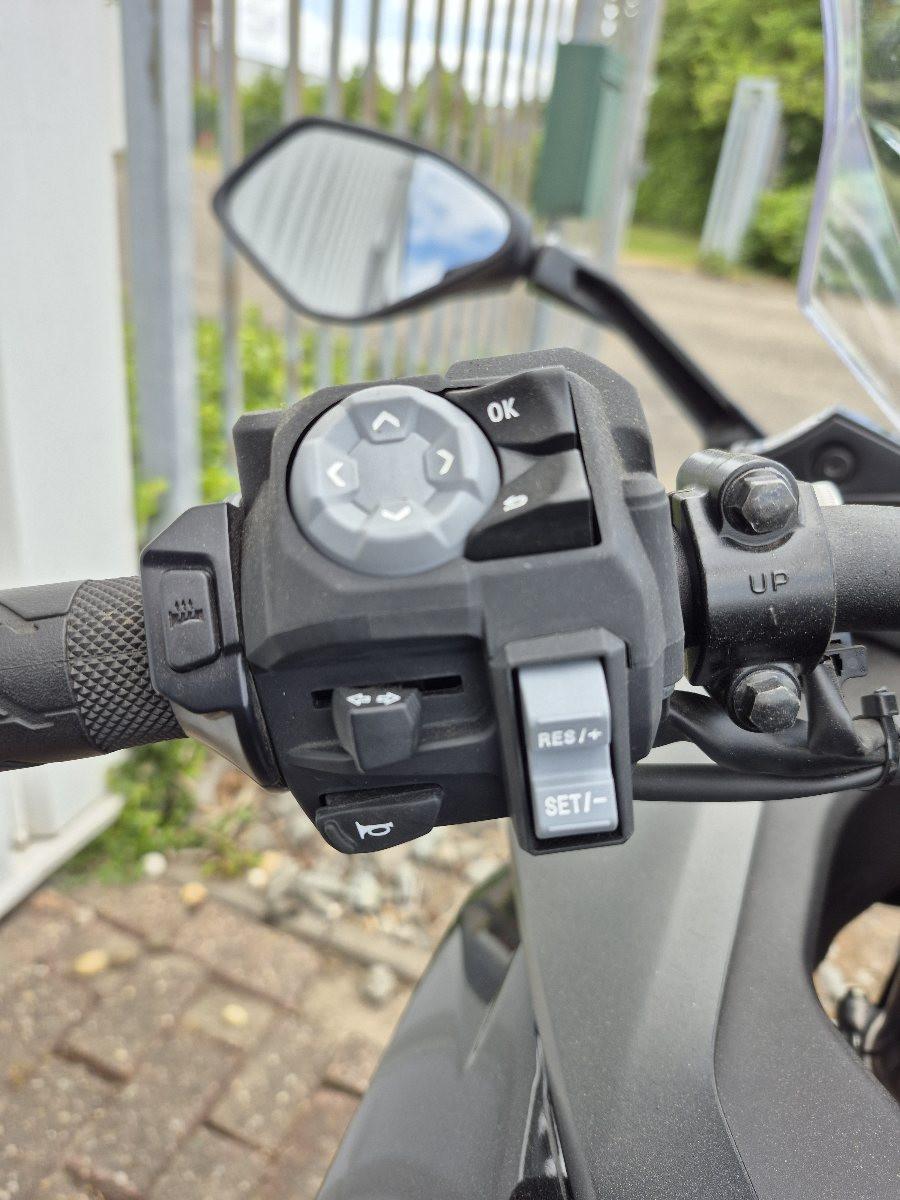 Suzuki GSX-S1000GT uit 2022, sportieve toermotor met abs/tcs/cruise