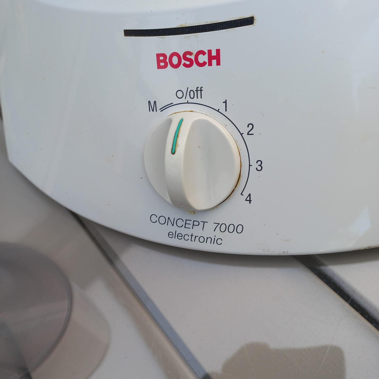 Bosch 7000 Concept electronic mixer