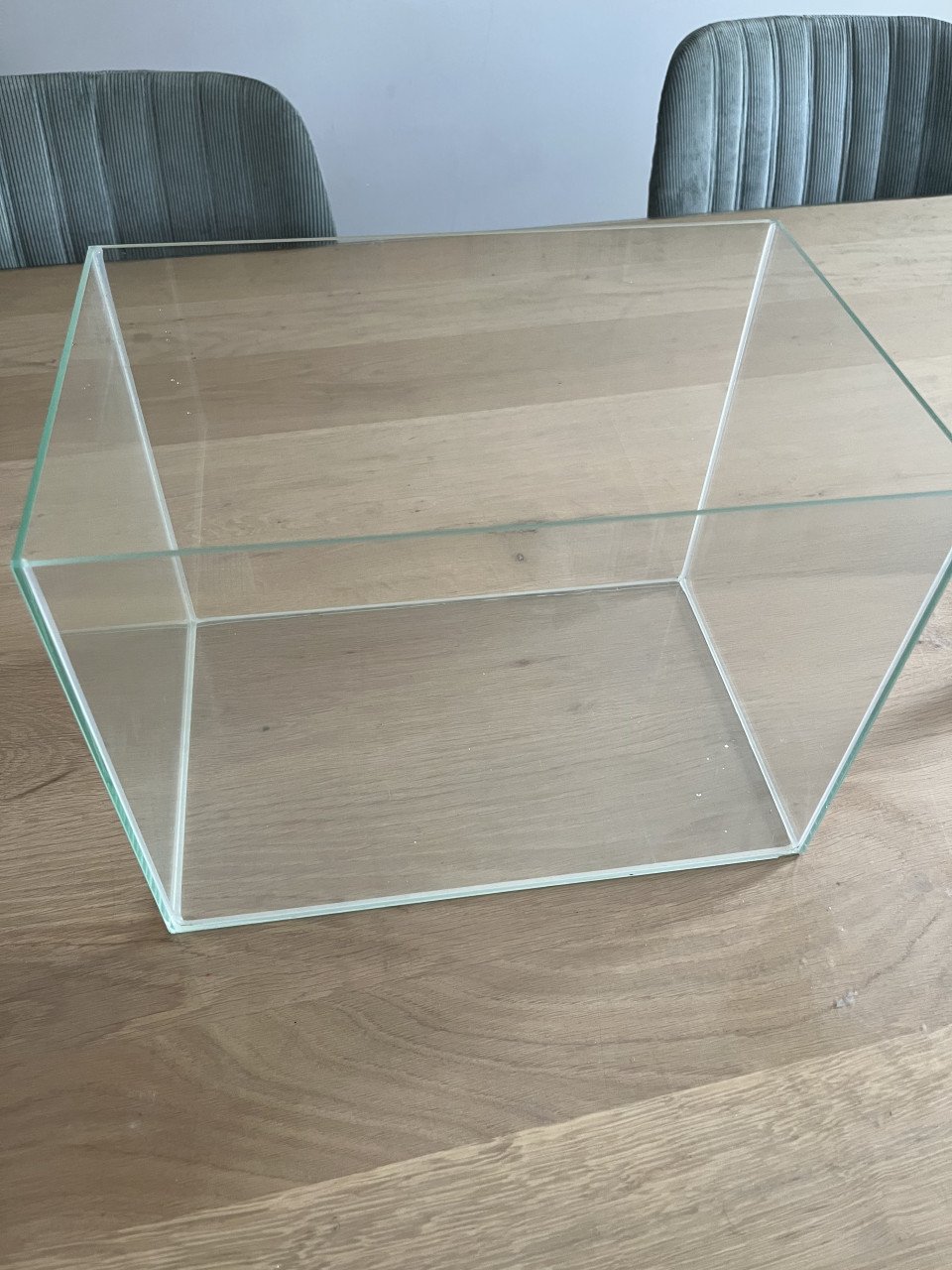 Vissenkom, 35/23/26 cm. Inclusief drie sier elementen
