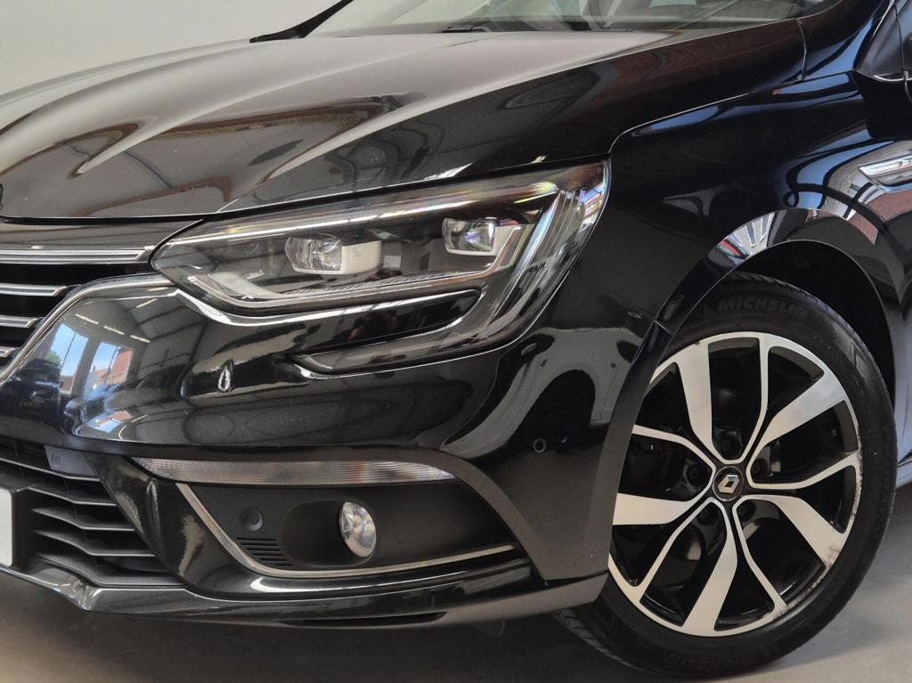 Renault Megane 1.3 tce bose / automaat / achteruitrijcamera